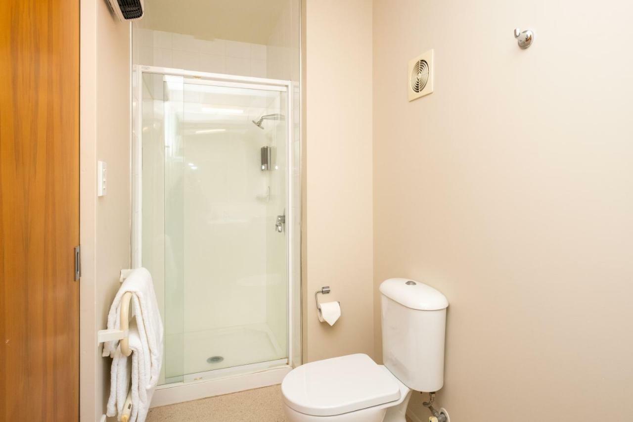 Bella Vista Motel 4*